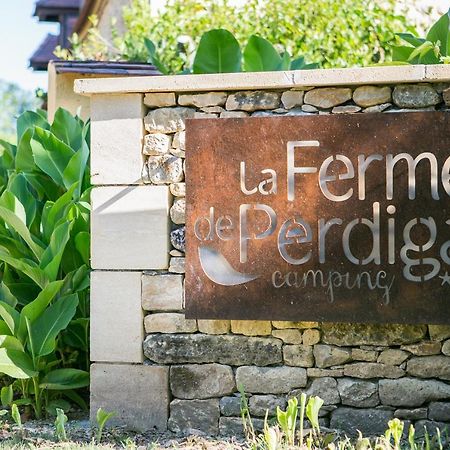 Camping La Ferme De Perdigat Limeuil Exterior photo